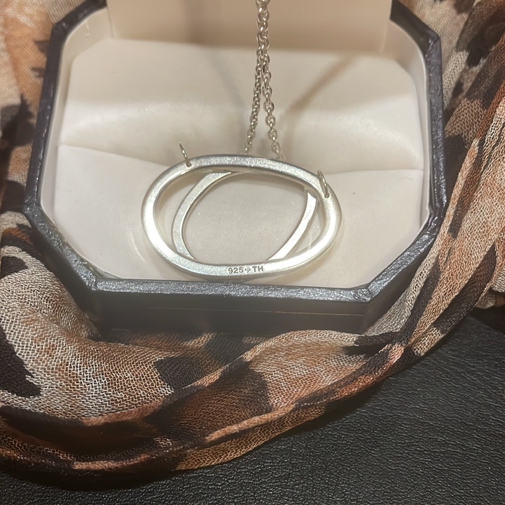 Silpada Interlocking Circle Necklace - image 2